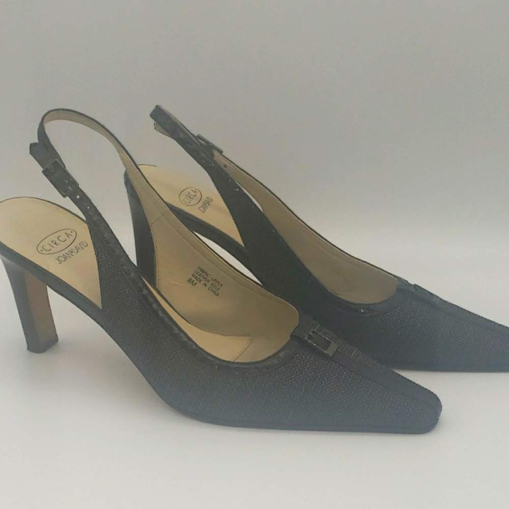 Joan & David gray sling back shoe, size 8M